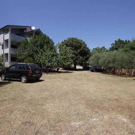 Apartments Smitran Banjole Eksteriør bilde